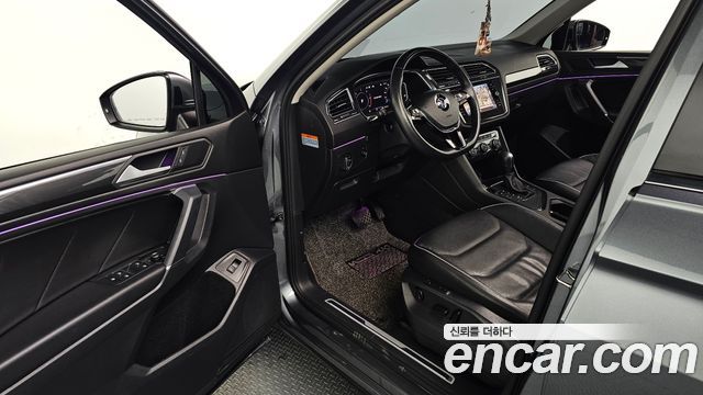 Volkswagen Tiguan Allspace 2.0 TDI Prestige 2020 — фото 10