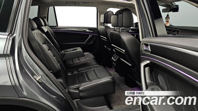 Volkswagen Tiguan Allspace 2.0 TDI Prestige 2020 — фото 12