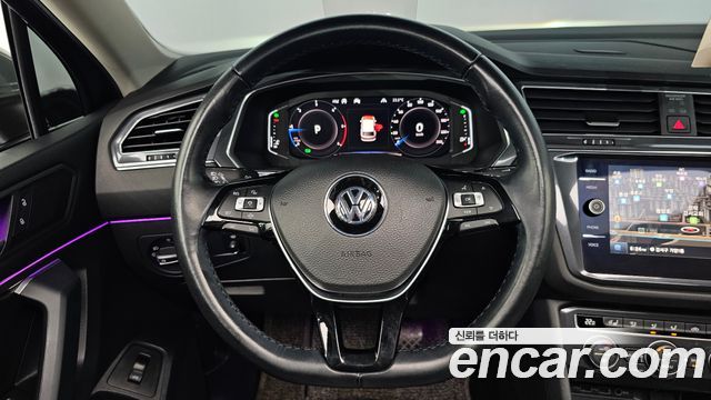 Volkswagen Tiguan Allspace 2.0 TDI Prestige 2020 — фото 13