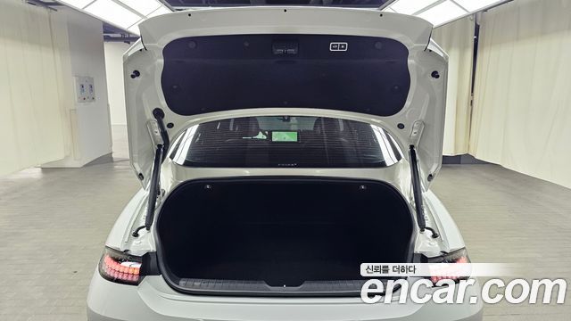Hyundai Ioniq 6 Long Range Exclusive + 2025 — фото 18