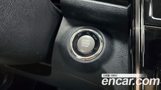 KG Mobility (SsangYong) Very New Tivoli Gasoline 1.5 2WD V3 2021 — фото 19