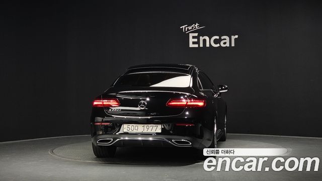 Mercedes-Benz E-Class (W213) E220d Coupe 2019 — фото 4