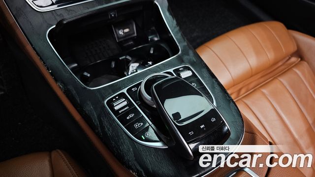 Mercedes-Benz E-Class (W213) E220d Coupe 2019 — фото 33