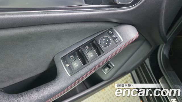 Mercedes-Benz CLA-Class (C117) CLA250 4MATIC AMG Line 2018 — фото 22