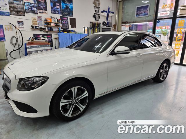 Mercedes-Benz E-Class (W213) E220d Avantgarde