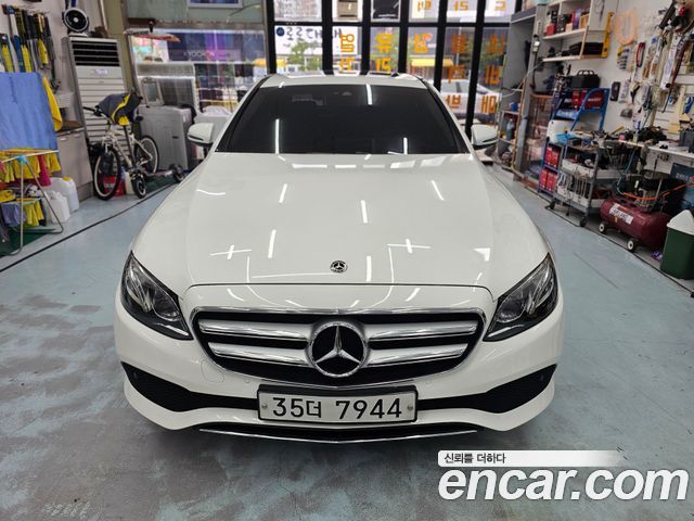 Mercedes-Benz E-Class (W213) E220d Avantgarde 2019 — фото 3