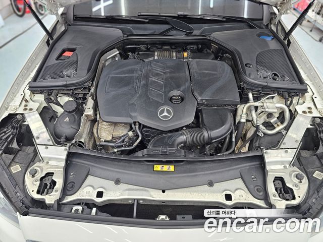 Mercedes-Benz E-Class (W213) E220d Avantgarde 2019 — фото 6