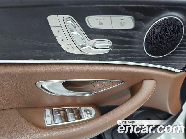 Mercedes-Benz E-Class (W213) E220d Avantgarde 2019 — фото 15