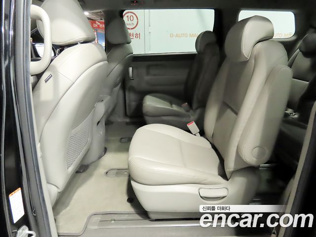 Kia Carnival 9-Seater Luxury 2020 — фото 7
