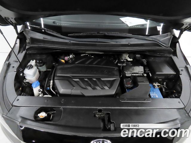 Kia Carnival 9-Seater Luxury 2020 — фото 23