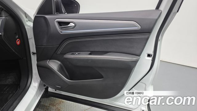 Renault Korea XM3 1.3 TCe RE Signature 2022 — фото 24