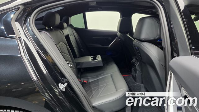 BMW 5 Series (G60) 520i Special Edition 2025 — фото 12