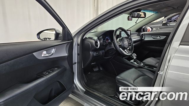 Kia K3 (II) 1.6 Prestige 2022 — фото 10