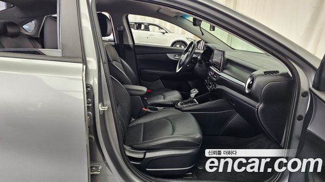 Kia K3 (II) 1.6 Prestige 2022 — фото 11