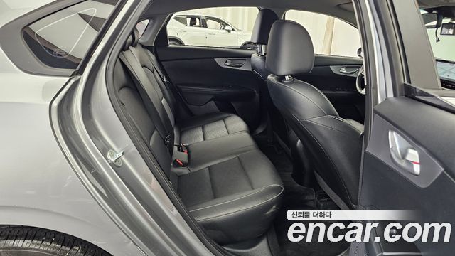 Kia K3 (II) 1.6 Prestige 2022 — фото 12