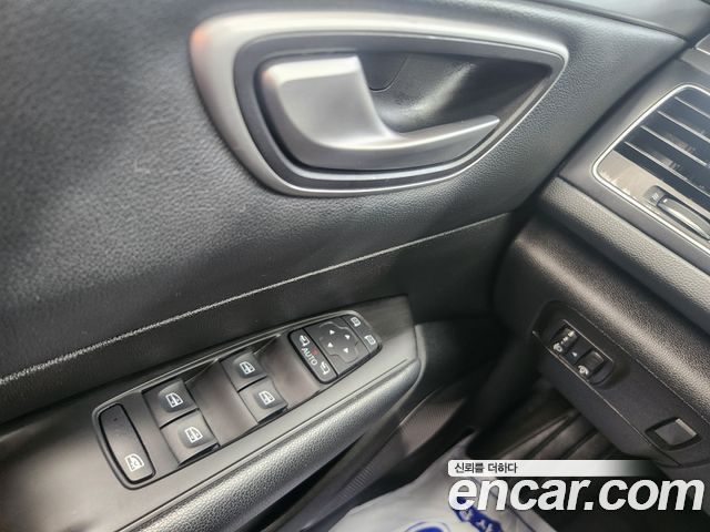 Renault Korea SM6 2.0 GDe SE 2016 — фото 18