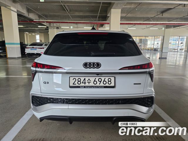 Audi Q3 (FJ) TFSI Quattro S Line 2026 — фото 3