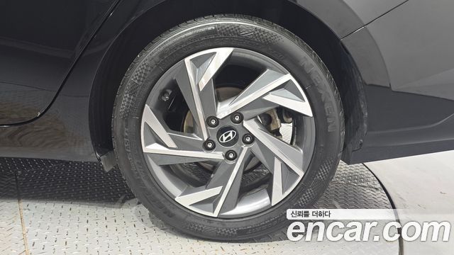 Hyundai Avante (CN7) 1.6 Inspiration 2024 — фото 21
