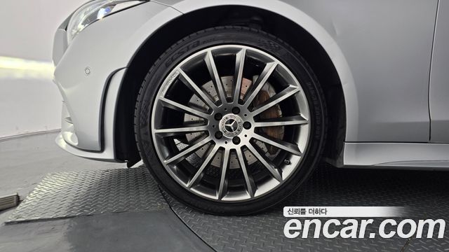 Mercedes-Benz CLS-Class (C257) CLS400d 4MATIC AMG Line 2019 — фото 5