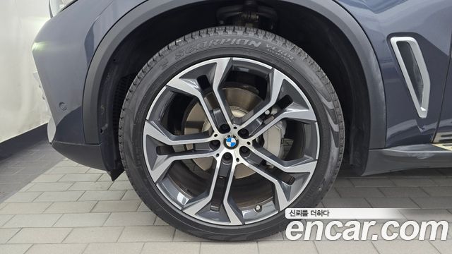 BMW X5 (G05) xDrive 40i xLine 2021 — фото 5
