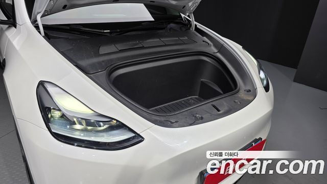 Tesla Model Y Long Range AWD 2022 — фото 6