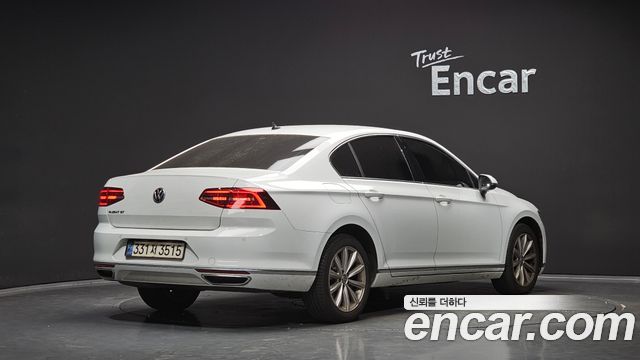 Volkswagen Passat GT (B8) 2.0 TDI 2018 — фото 2