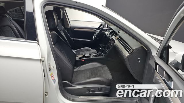 Volkswagen Passat GT (B8) 2.0 TDI 2018 — фото 10