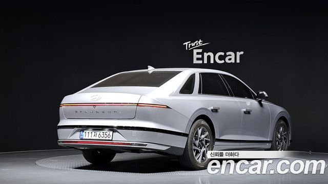 Hyundai Grandeur (GN7) 2,5 Gasoline 2WD Exclusive 2023 — фото 2