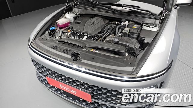Hyundai Grandeur (GN7) 2,5 Gasoline 2WD Exclusive 2023 — фото 6