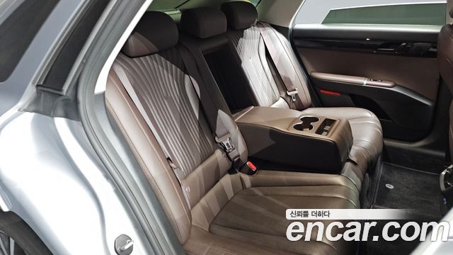 Hyundai Grandeur (GN7) 2,5 Gasoline 2WD Exclusive 2023 — фото 11