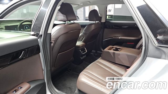 Hyundai Grandeur (GN7) 2,5 Gasoline 2WD Exclusive 2023 — фото 12