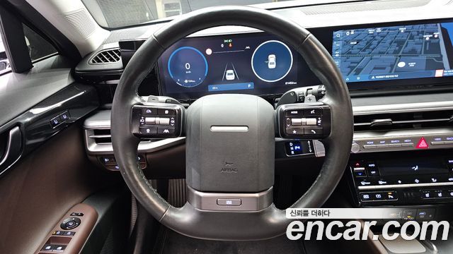Hyundai Grandeur (GN7) 2,5 Gasoline 2WD Exclusive 2023 — фото 13