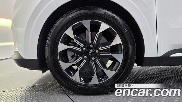 Kia Carnival (IV) Gasoline 7-Seater Signature 2021 — фото 5