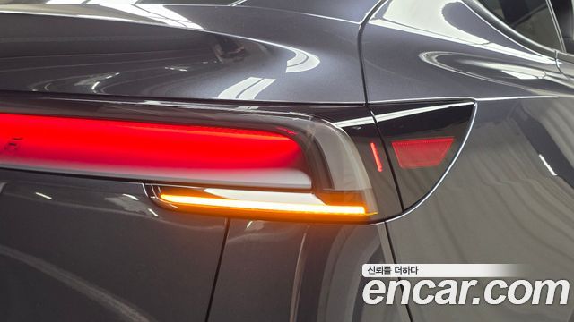 Tesla Model Y Premium Long Range AWD 2026 — фото 23