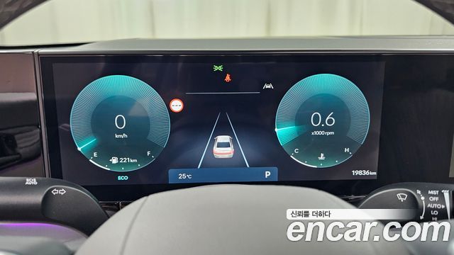 Hyundai Grandeur (GN7) 2,5 Gasoline 2WD Premium 2026 — фото 8