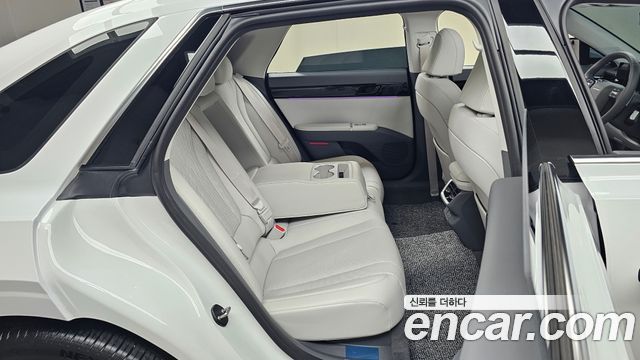 Hyundai Grandeur (GN7) 2,5 Gasoline 2WD Premium 2026 — фото 11
