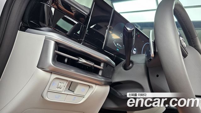 Hyundai Grandeur (GN7) 2,5 Gasoline 2WD Premium 2026 — фото 20