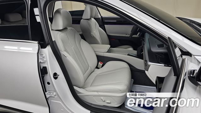 Hyundai Grandeur (GN7) 2,5 Gasoline 2WD Premium 2026 — фото 26