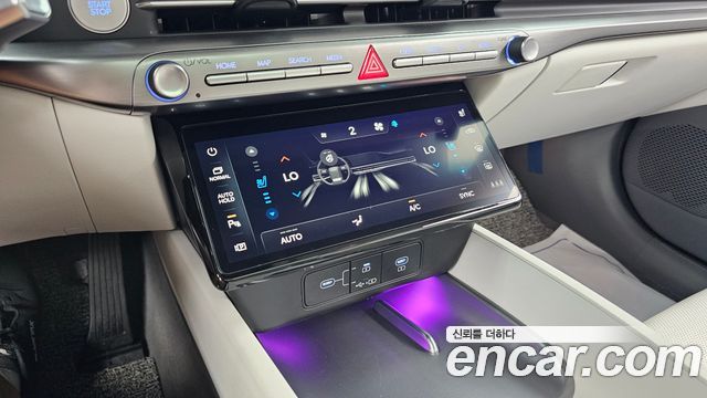 Hyundai Grandeur (GN7) 2,5 Gasoline 2WD Premium 2026 — фото 30