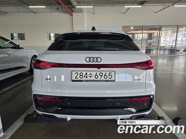 Audi Q5 (80A) 45 TFSI Quattro Sportback S Line 2025 — фото 4
