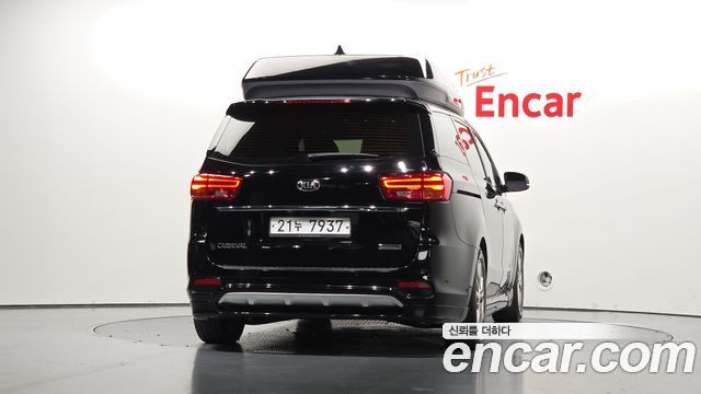 Kia Carnival 9-Seater Hi-Limousine Prestige 2019 — фото 4