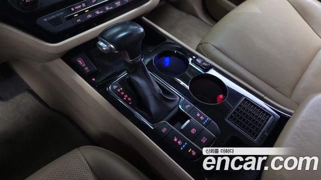 Kia Carnival 9-Seater Hi-Limousine Prestige 2019 — фото 9