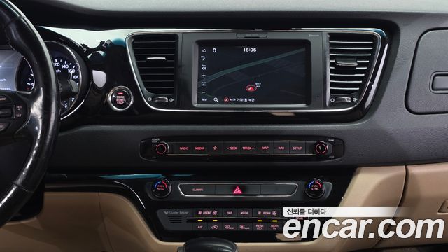 Kia Carnival 9-Seater Hi-Limousine Prestige 2019 — фото 14