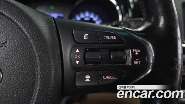 Kia Carnival 9-Seater Hi-Limousine Prestige 2019 — фото 17