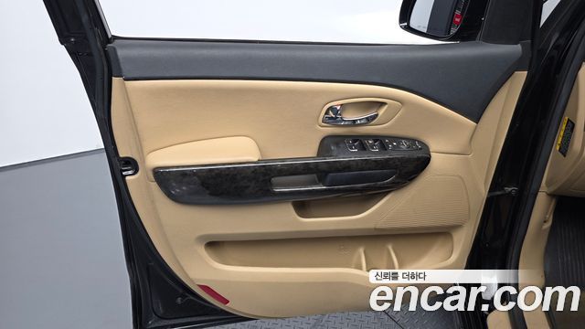Kia Carnival 9-Seater Hi-Limousine Prestige 2019 — фото 24