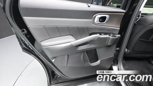Kia Sorento (IV) Gasoline 2.5T 2WD Signature 2024 — фото 25