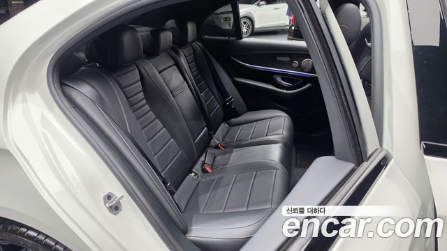Mercedes-Benz E-Class (W213) E350 4MATIC AMG Line 2023 — фото 16