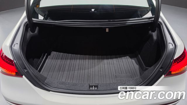 Mercedes-Benz E-Class (W213) E350 4MATIC AMG Line 2023 — фото 38