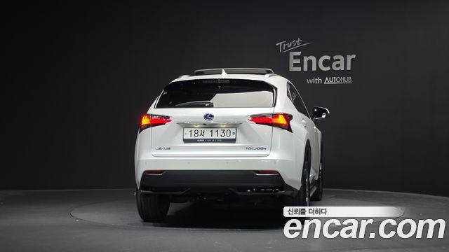 Lexus NX300h Supreme 2017 — фото 4