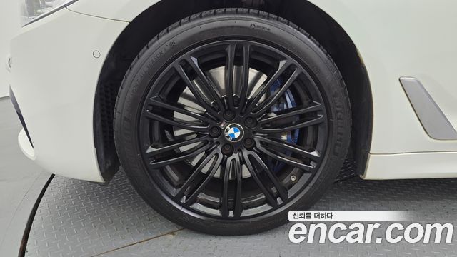 BMW 5 Series (G30) 540i xDrive M Sport Plus 2018 — фото 5